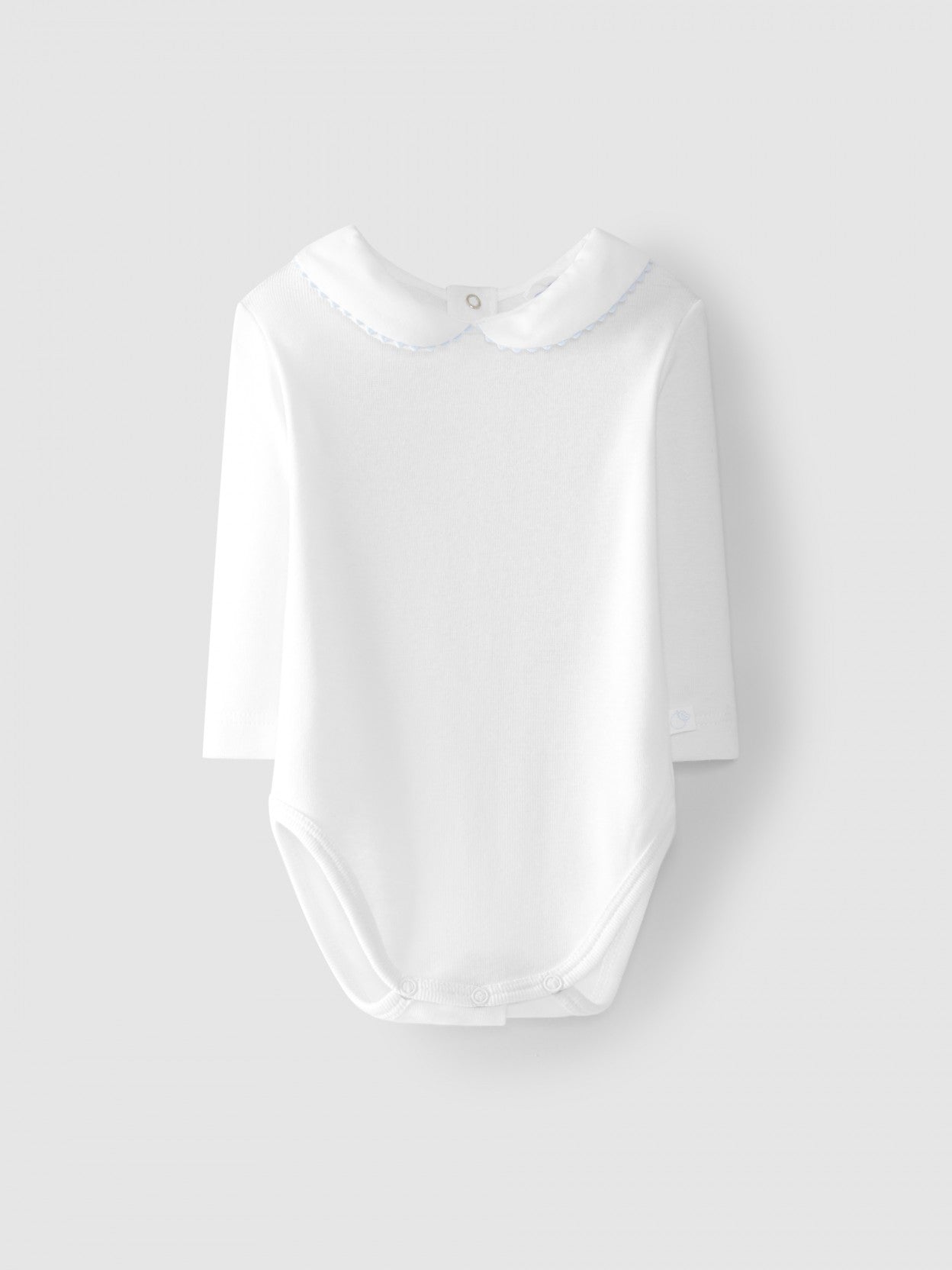 Bodysuit Peter Pan collar silhouette