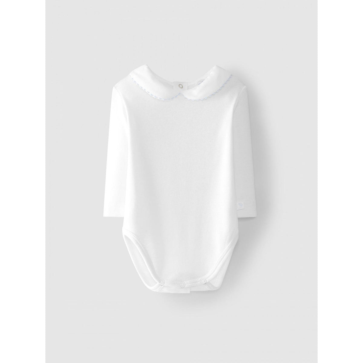 Bodysuit Peter Pan collar silhouette