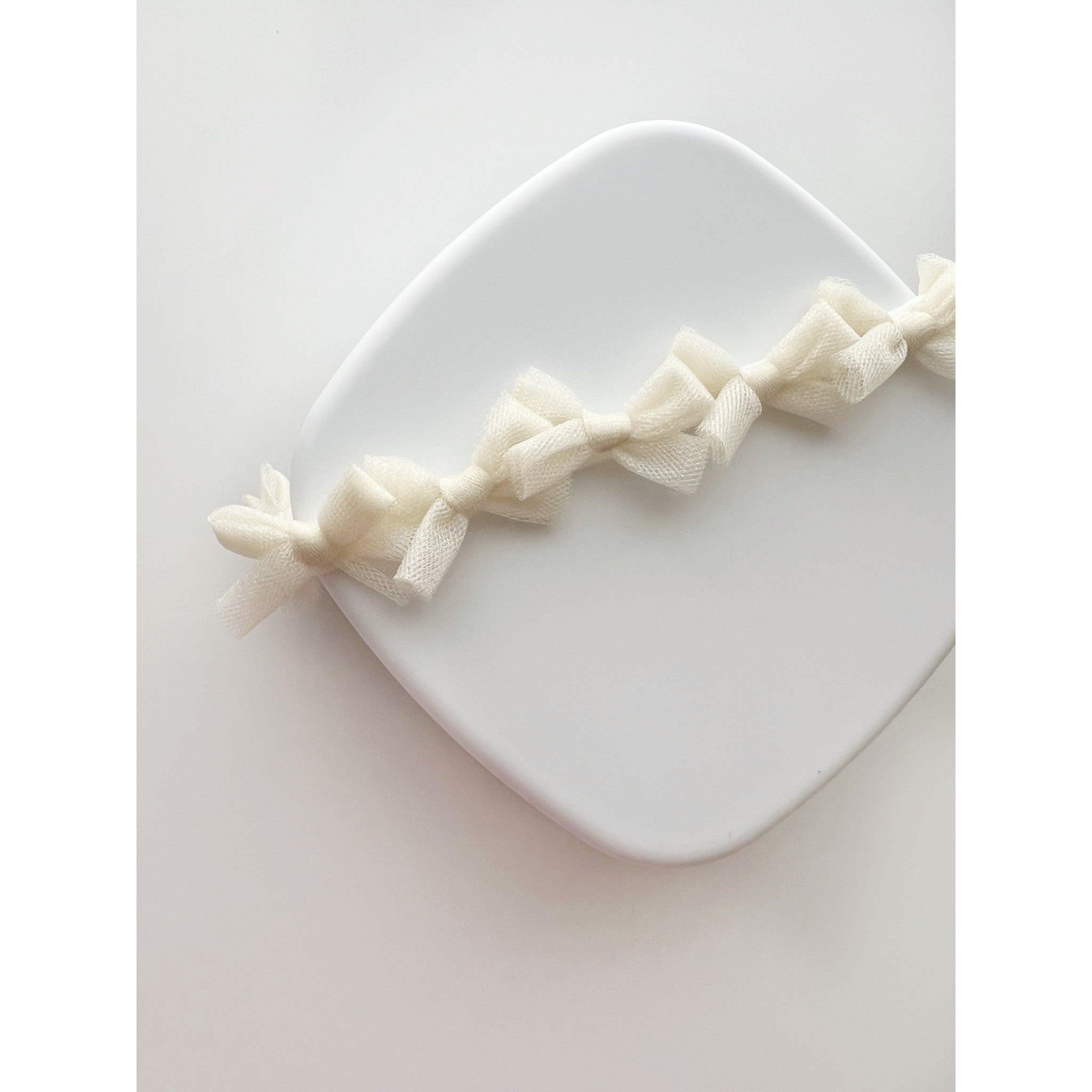 Tull Bow Nylon Headband