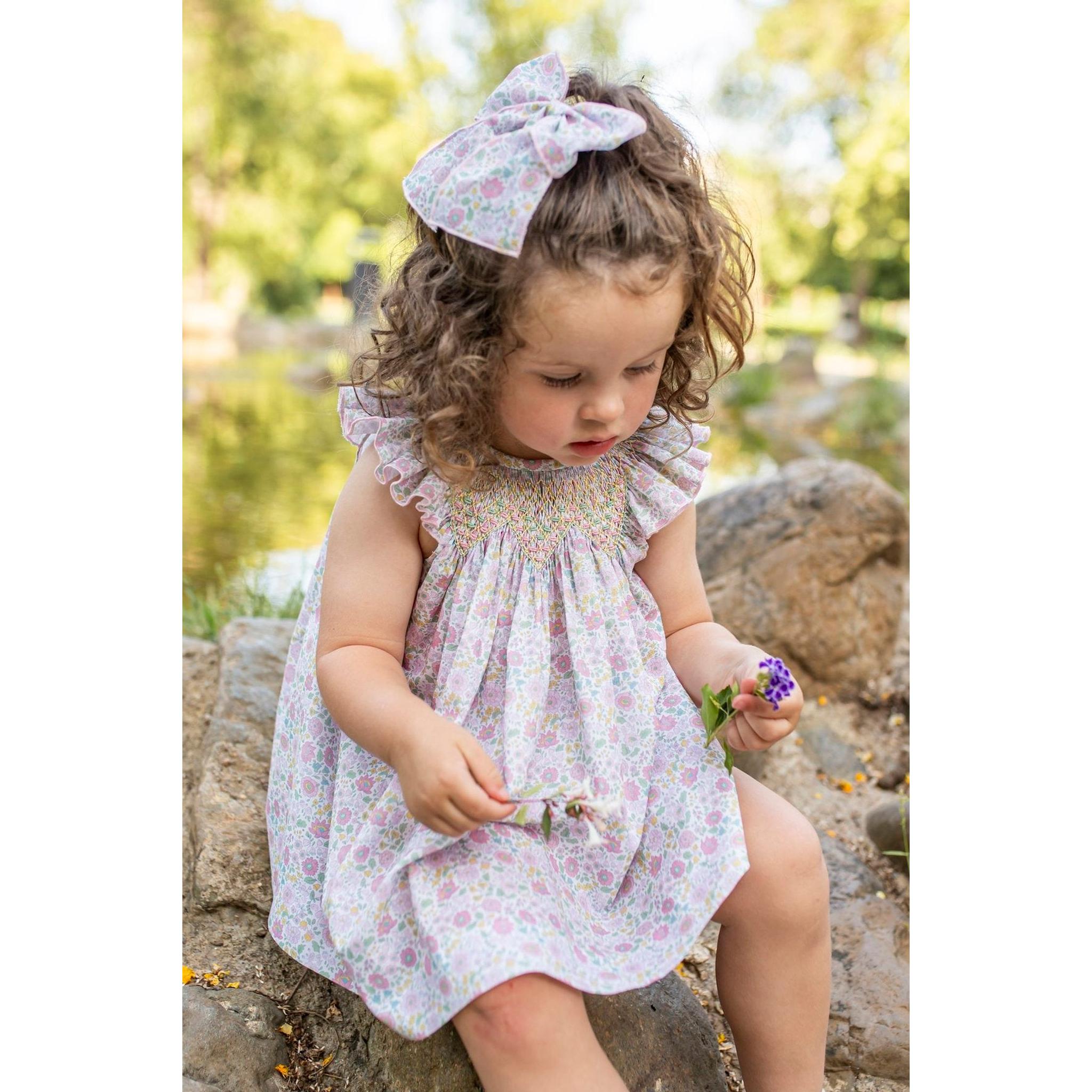 Rosas Pastel Hand Smocked Jesusito