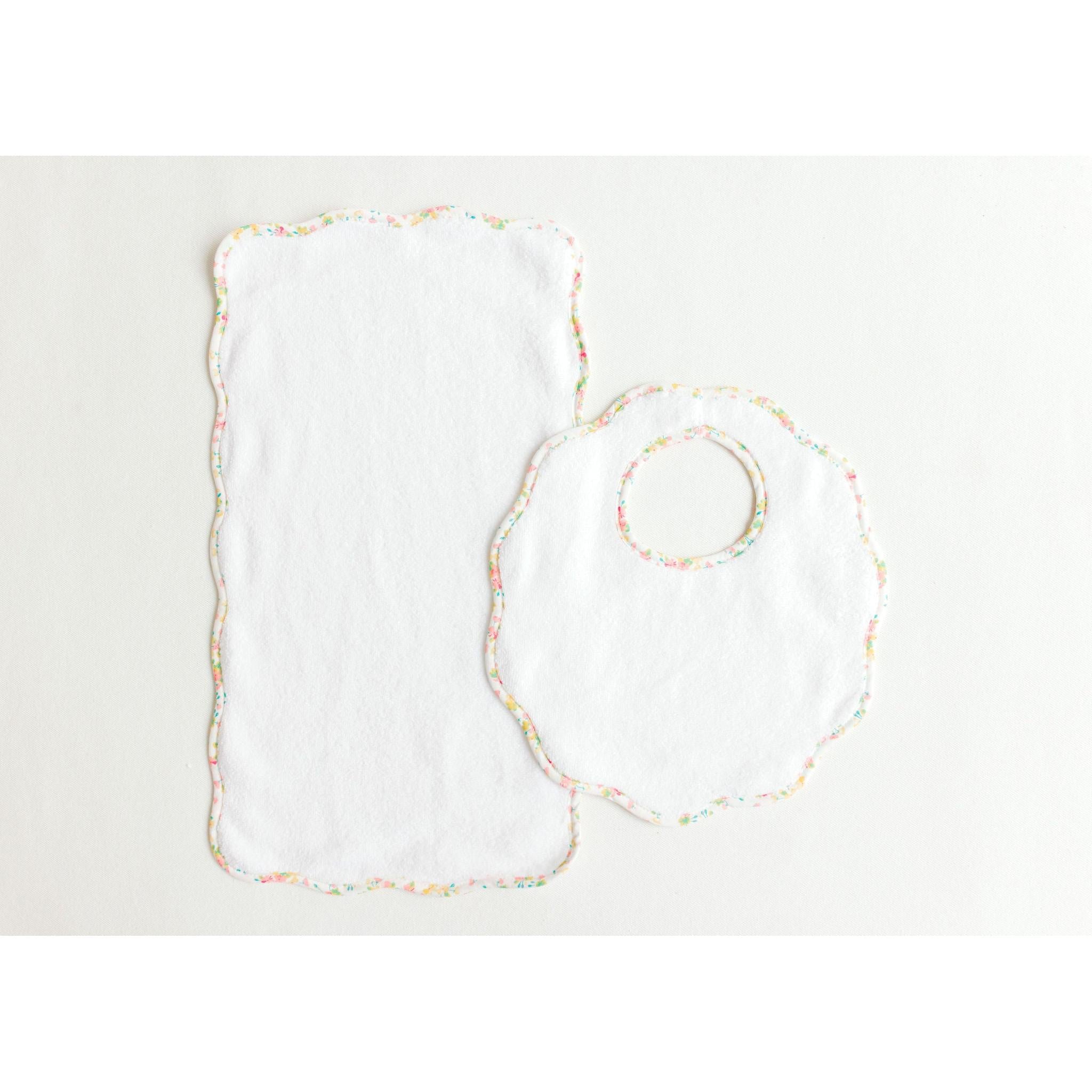 Bib & Burp – Yellow Floral Scalloped Edge