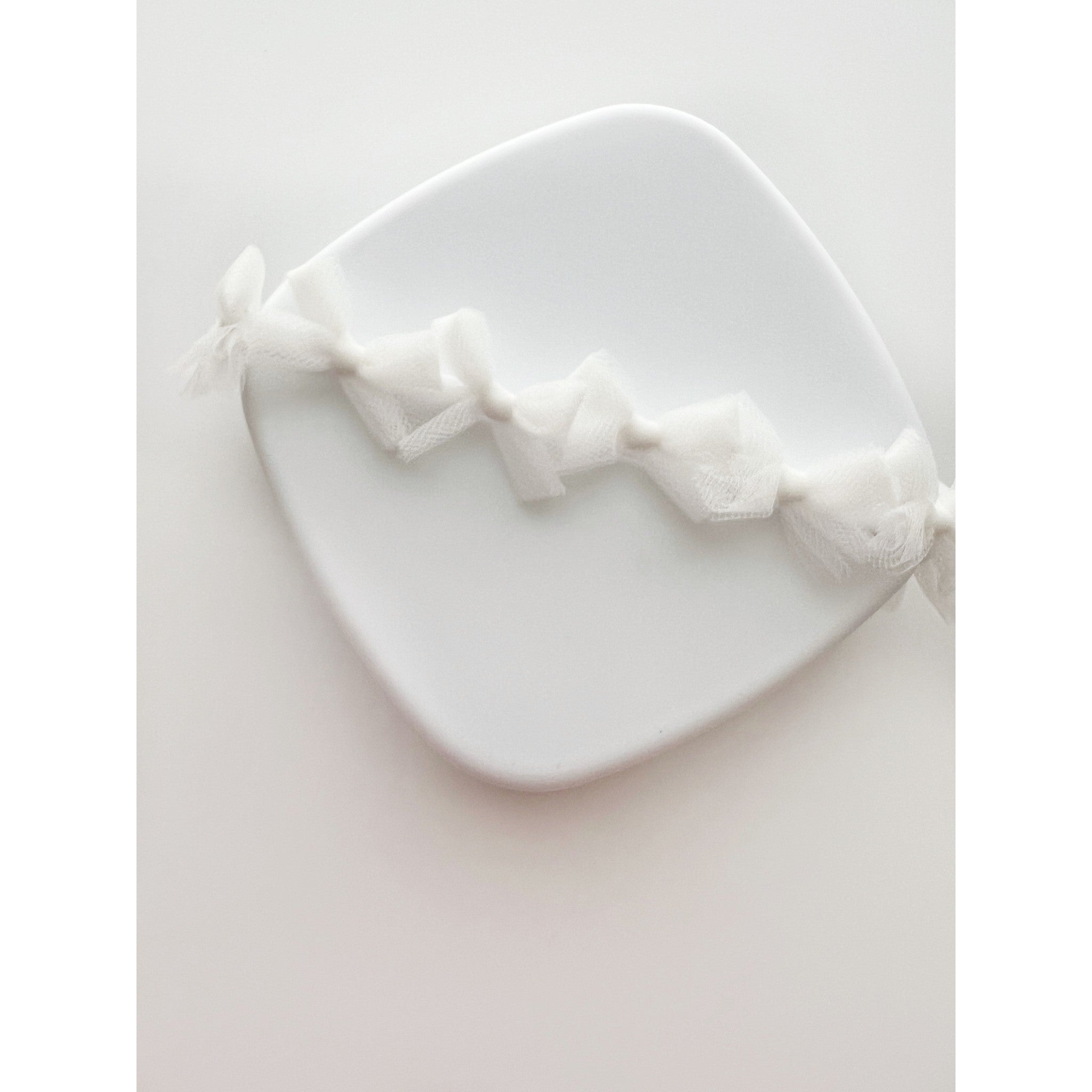 Tull Bow Nylon Headband