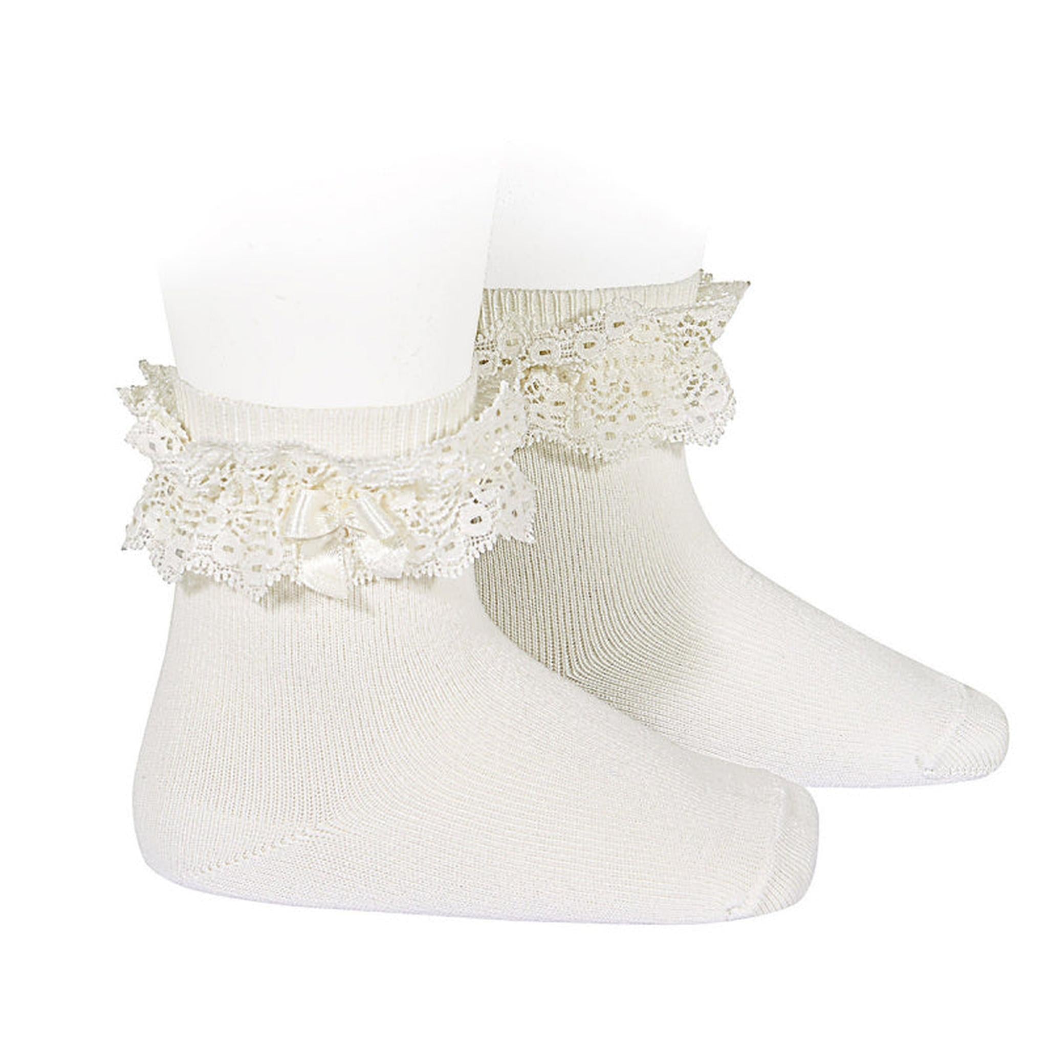 Calcetines cortos con puntilla y lazo
