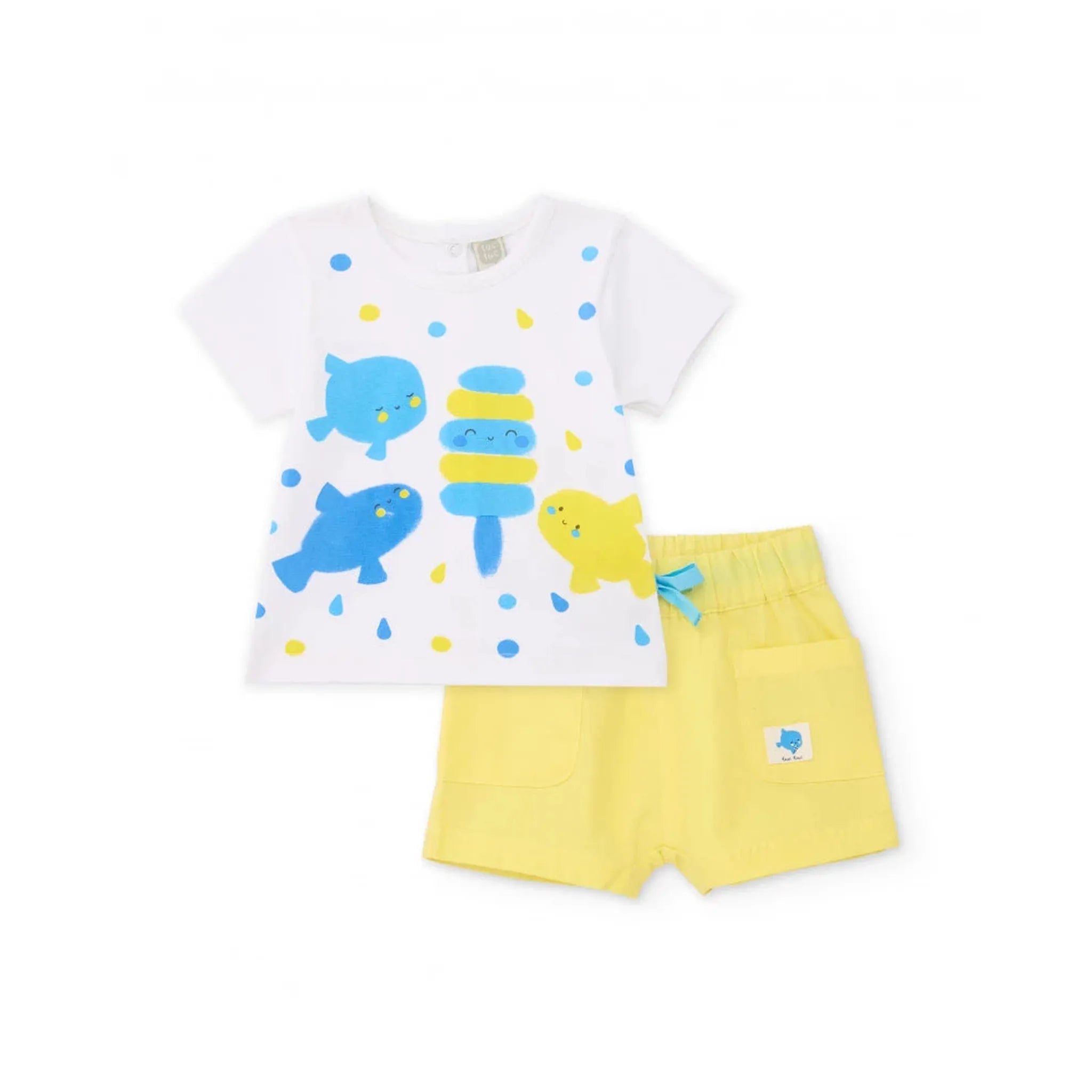 Knitted newborn set with front pockets