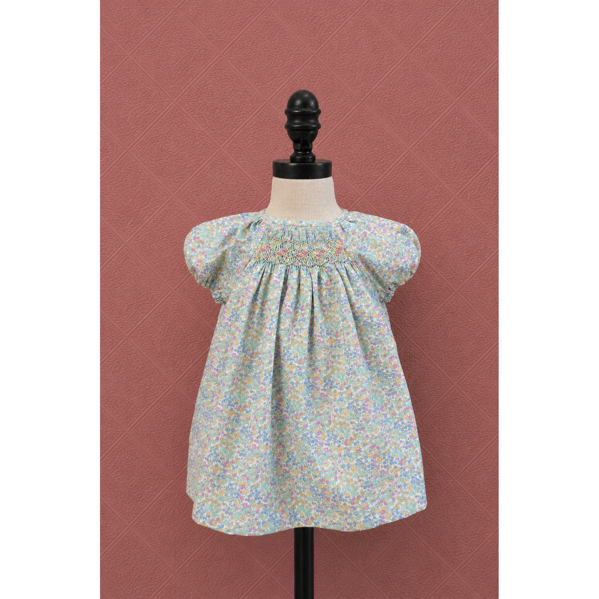 Manacor Smocked Mini Jesusito