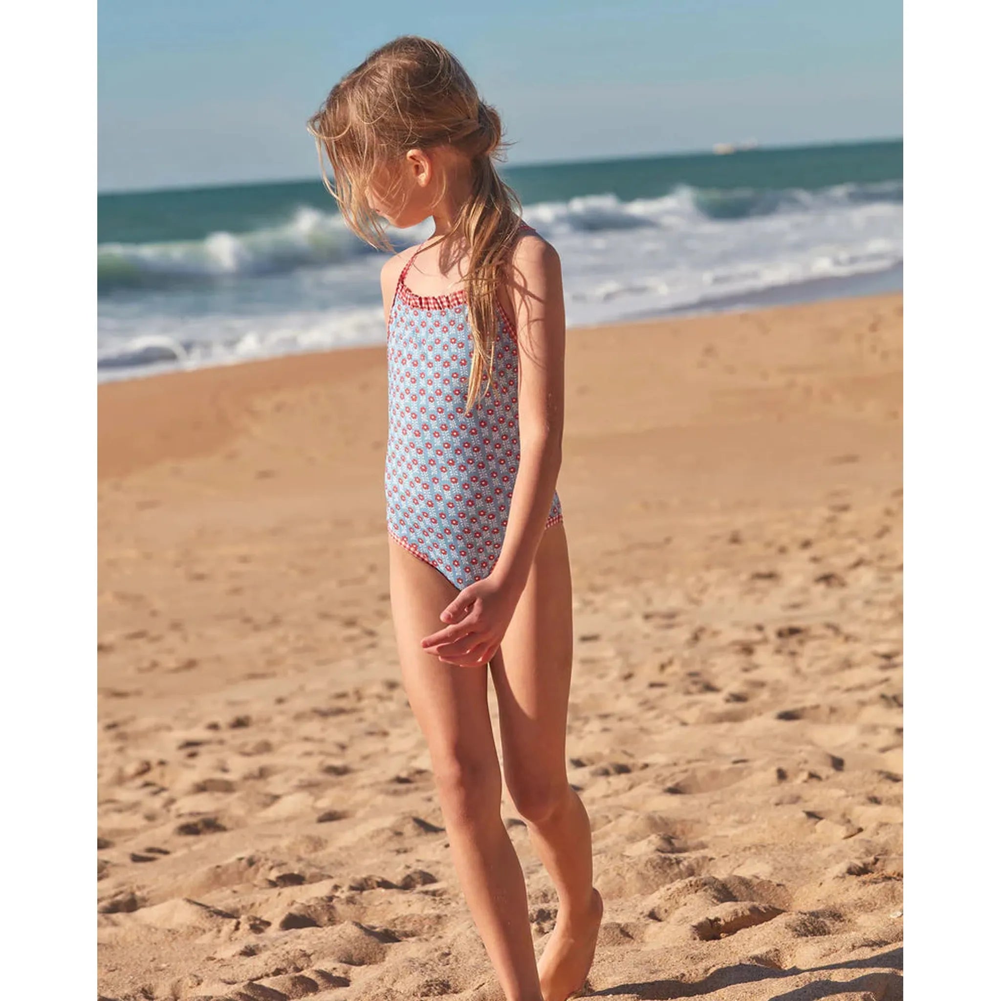 Traje de baño con dos estampados azul claro