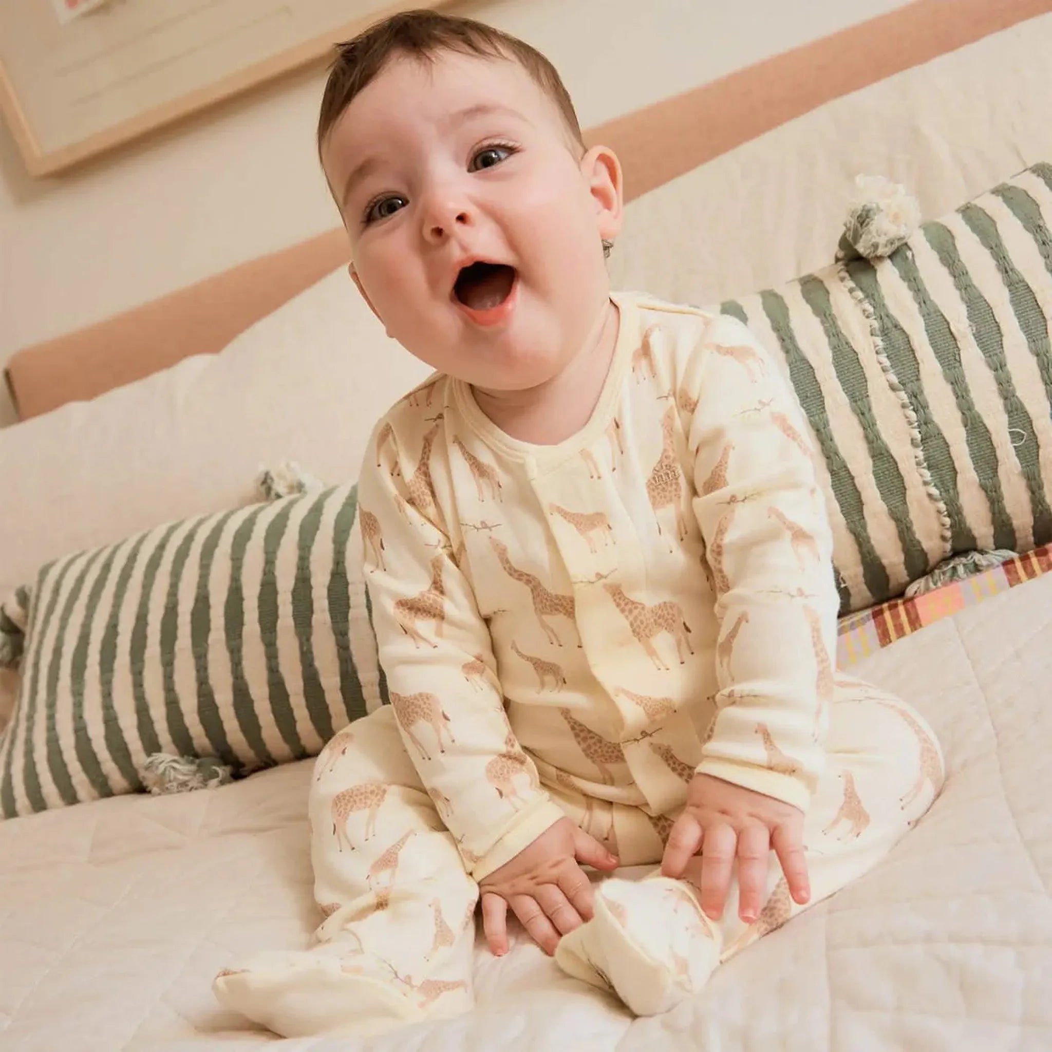 Cream Jolie Giraffe Organic Cotton