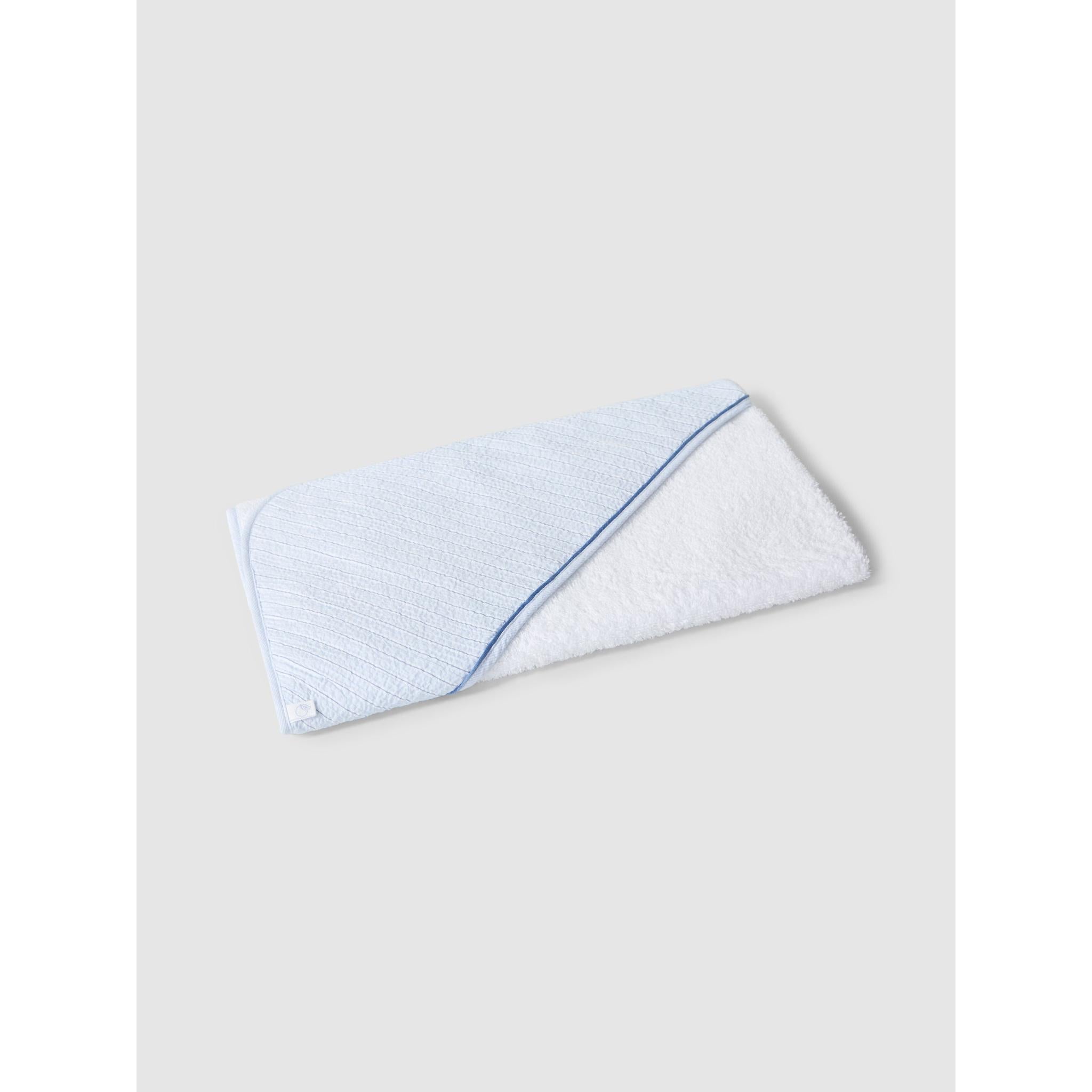 Striped seersucker bath towel